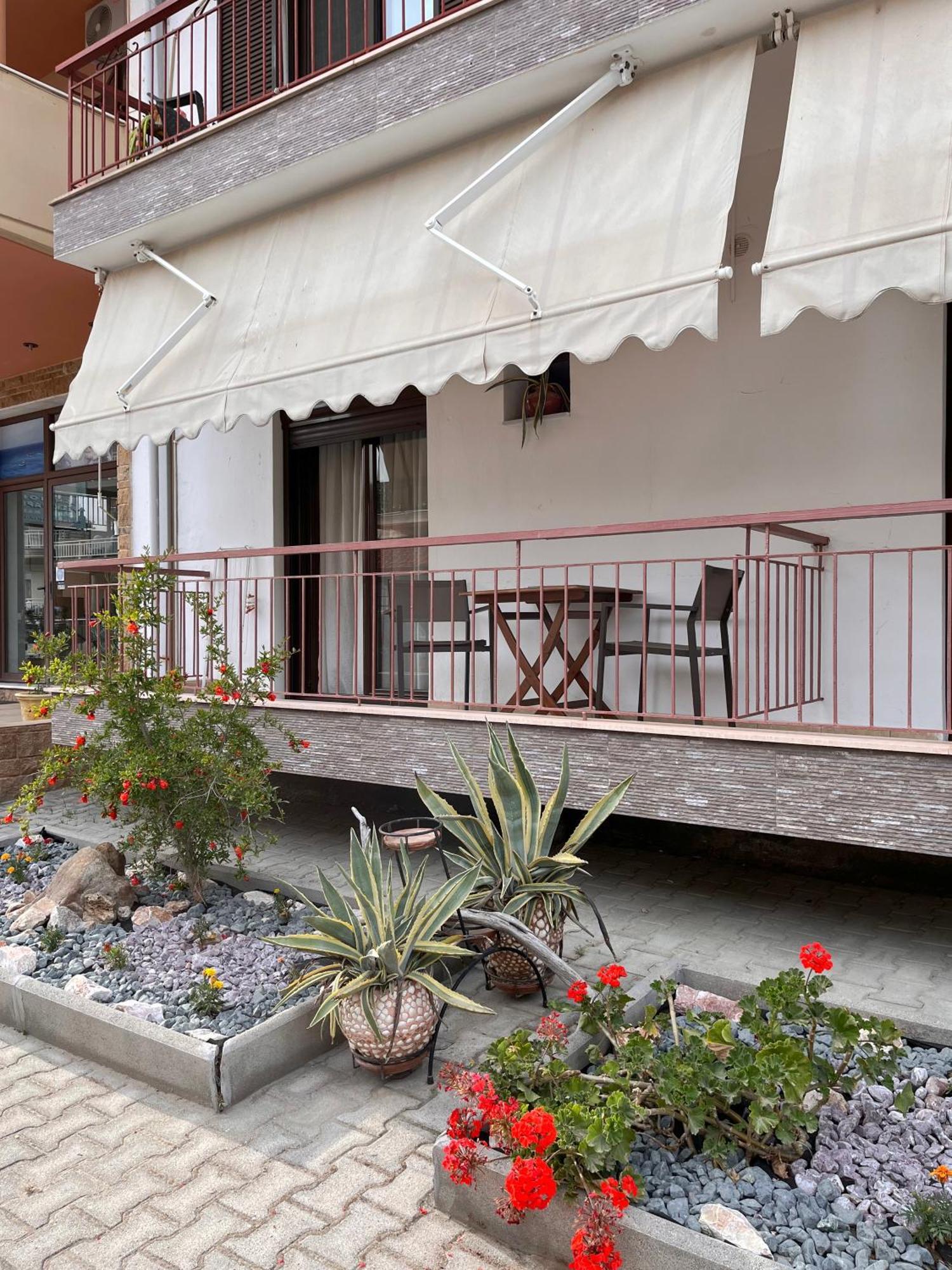 Almira Studios Sarti Zewnętrze zdjęcie